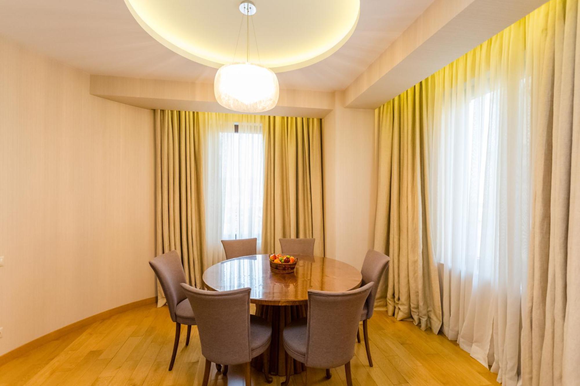 The Grand Apartment Lll Tbiliszi Kültér fotó